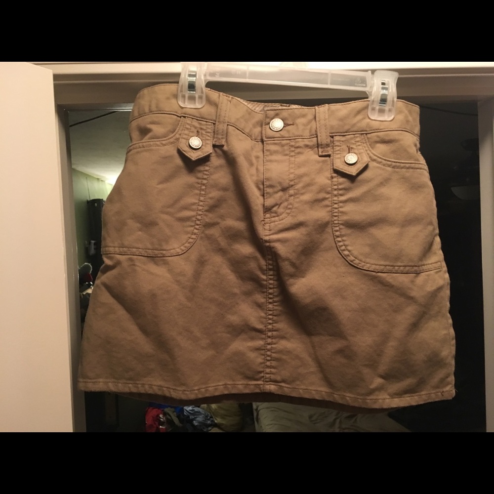Old Navy khaki mini skirt